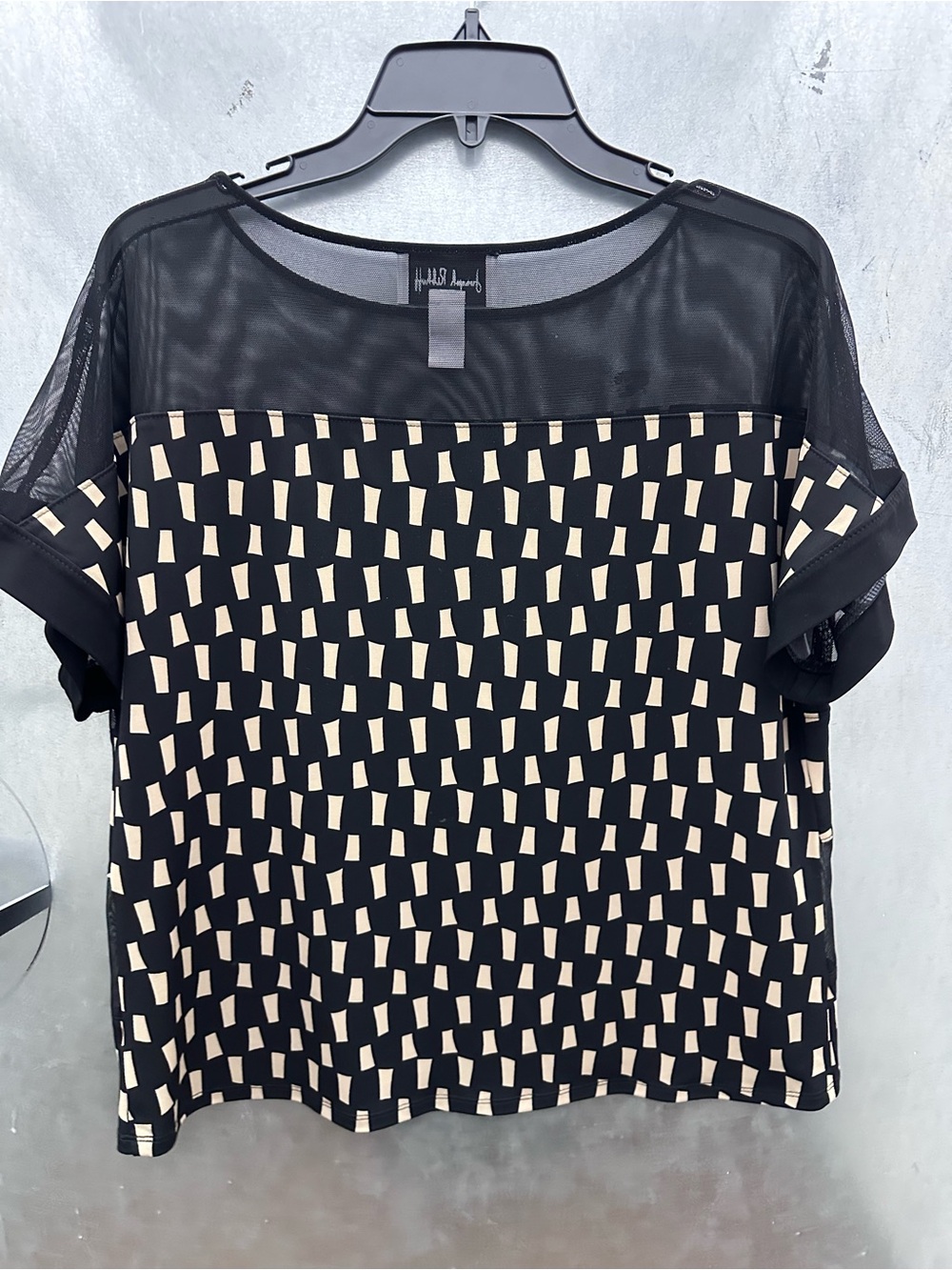 Joseph Ribkoff Mesh Geometric Top - Picture 2 of 3